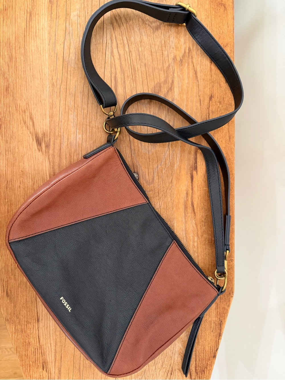 Fossil Leather Skylar Two Toned Crossbody Bag Adjustable Strap Purse Brown Black